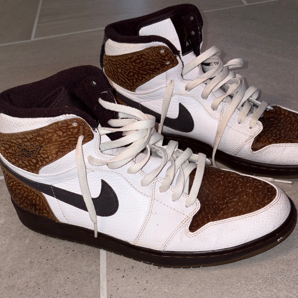 Jordan High-Top Sneakers White and Brown